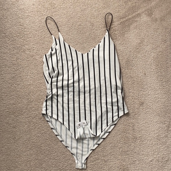 Striped body suit - Picture 1 of 1